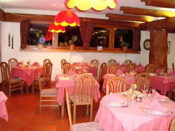 Hotel Lyskamm Breuil-Cervinia Exterior foto
